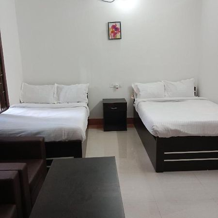 Niroda Guest House Guwahati Zewnętrze zdjęcie