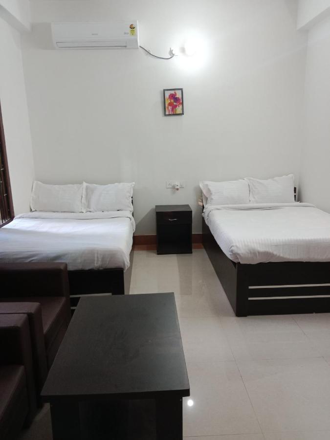 Niroda Guest House Guwahati Zewnętrze zdjęcie