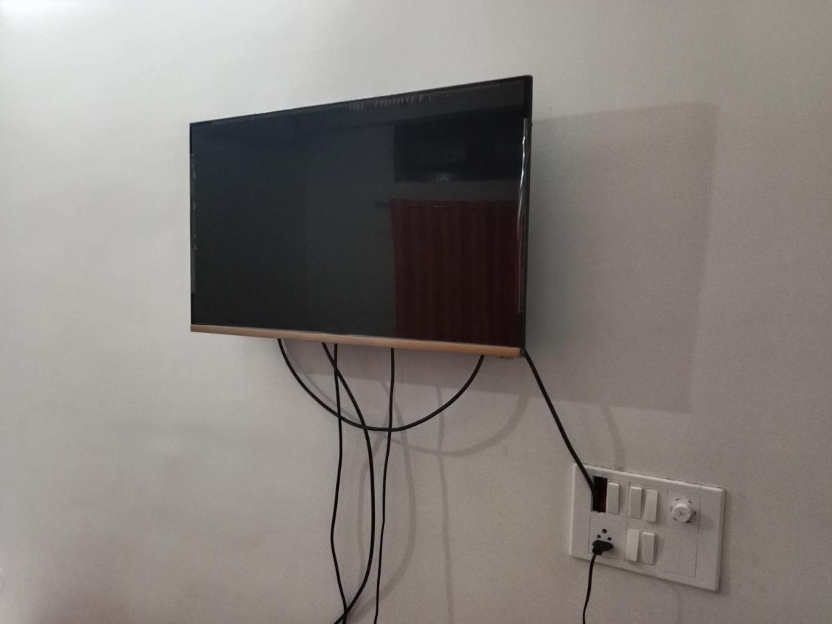 Niroda Guest House Guwahati Zewnętrze zdjęcie